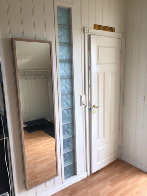 Koselig Garasjeloft! Apartment Langevag ภายนอก รูปภาพ